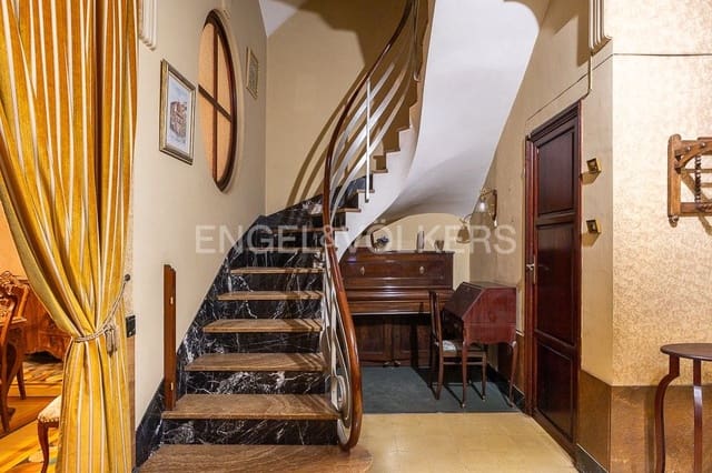 6 bedroom Townhouse for sale in Vila-real with garage - € 375,000 (Ref: 9080429)
