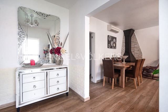 4 bedroom Villa for sale in Vinaròs with garage - € 398,000 (Ref: 9080430)