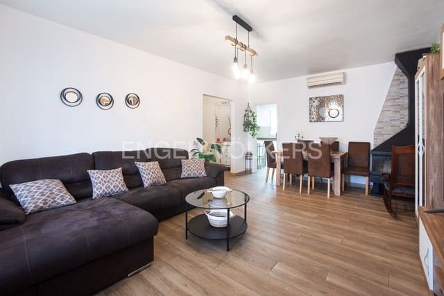 4 bedroom Villa for sale in Vinaròs with garage - € 398,000 (Ref: 9080430)