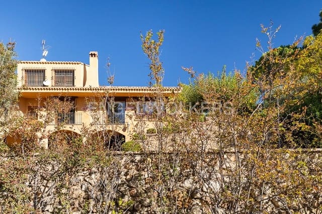 5 soverom Finca/Herregård til salgs i Ontinyent med svømmebasseng garasje - € 900 000 (Ref: 9080433)