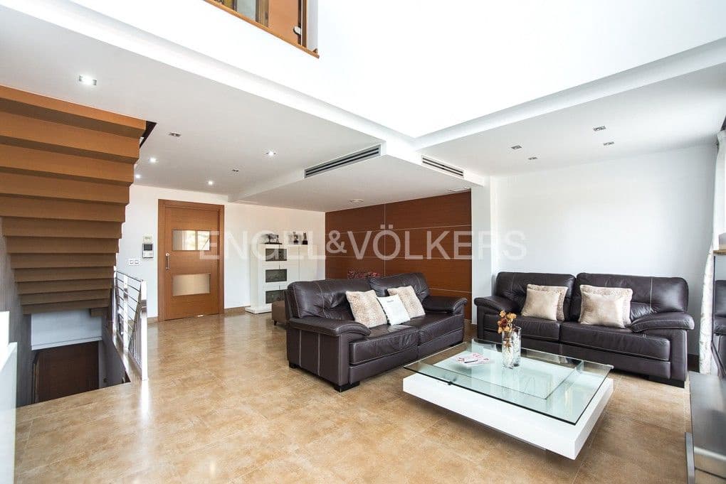 3 bedroom Townhouse for sale in La Vall d'Uixo with garage - € 400,000 (Ref: 9080437)