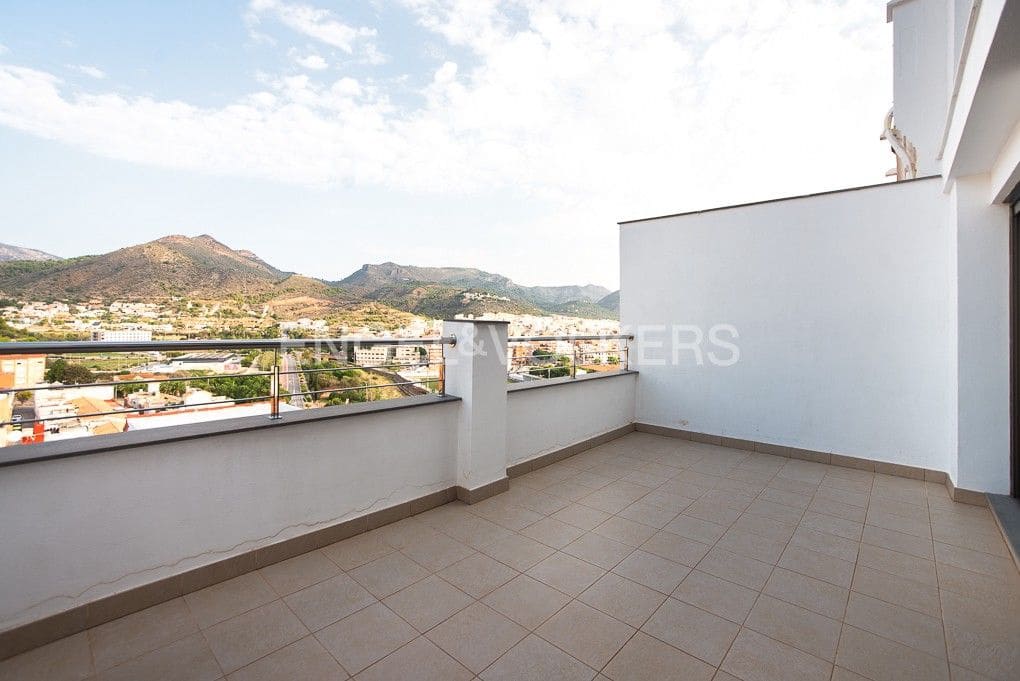 3 bedroom Townhouse for sale in La Vall d'Uixo with garage - € 400,000 (Ref: 9080437)
