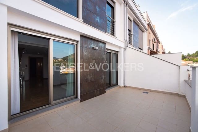 3 bedroom Townhouse for sale in La Vall d'Uixó with garage - € 400,000 (Ref: 9080437)