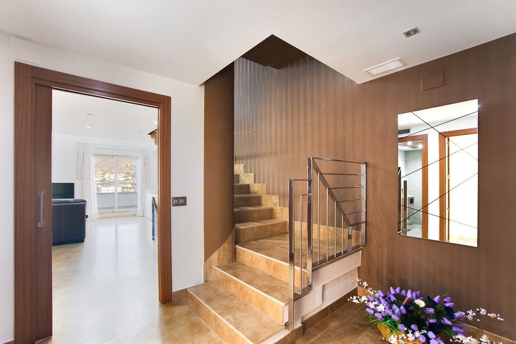 3 bedroom Townhouse for sale in La Vall d'Uixo with garage - € 400,000 (Ref: 9080437)