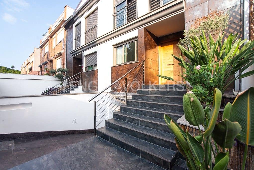 3 bedroom Townhouse for sale in La Vall d'Uixo with garage - € 400,000 (Ref: 9080437)