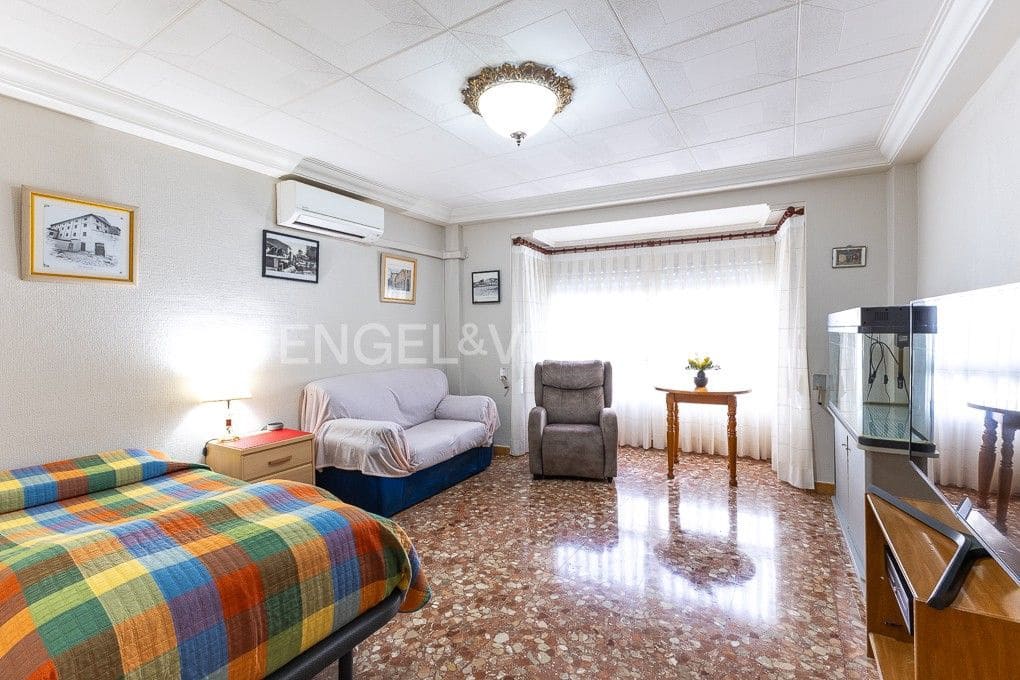 5 bedroom Townhouse for sale in Sueca with garage - € 310,000 (Ref: 9080443)