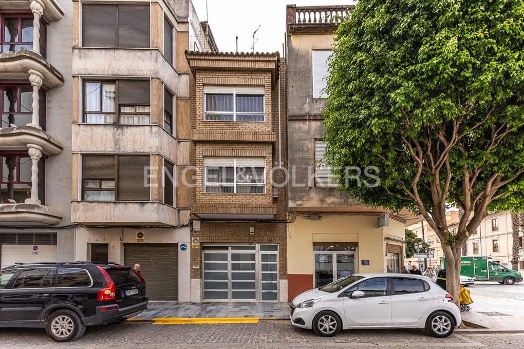 5 bedroom Townhouse for sale in Sueca with garage - € 310,000 (Ref: 9080443)