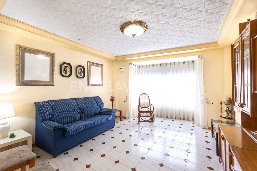 5 bedroom Townhouse for sale in Sueca with garage - € 310,000 (Ref: 9080443)
