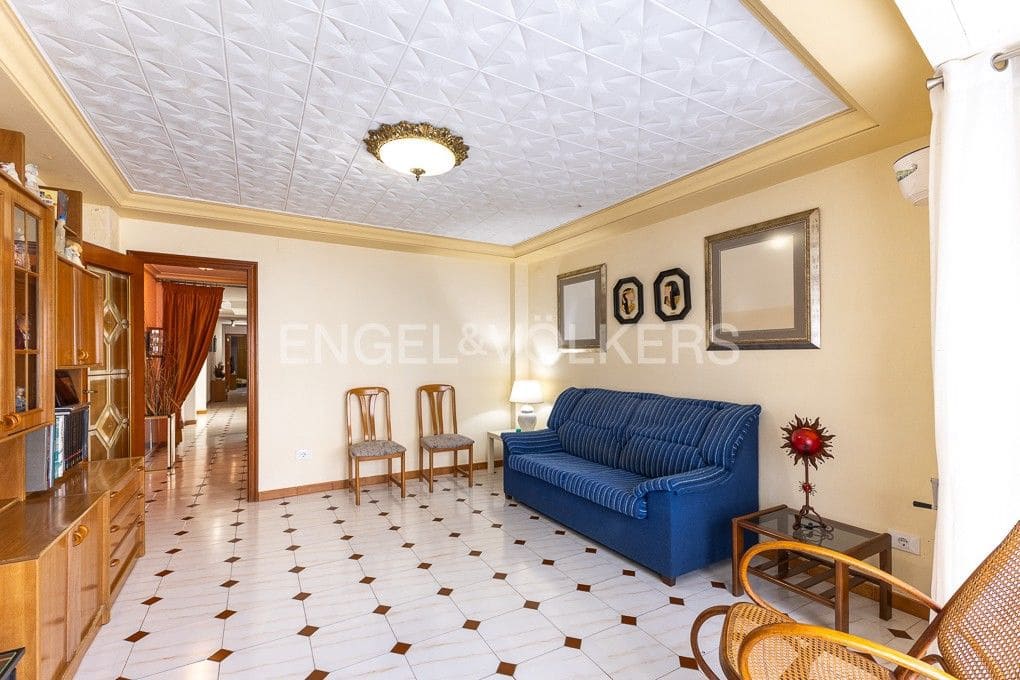 5 bedroom Townhouse for sale in Sueca with garage - € 310,000 (Ref: 9080443)