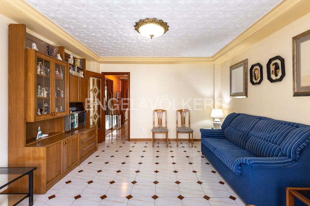 5 bedroom Townhouse for sale in Sueca with garage - € 310,000 (Ref: 9080443)