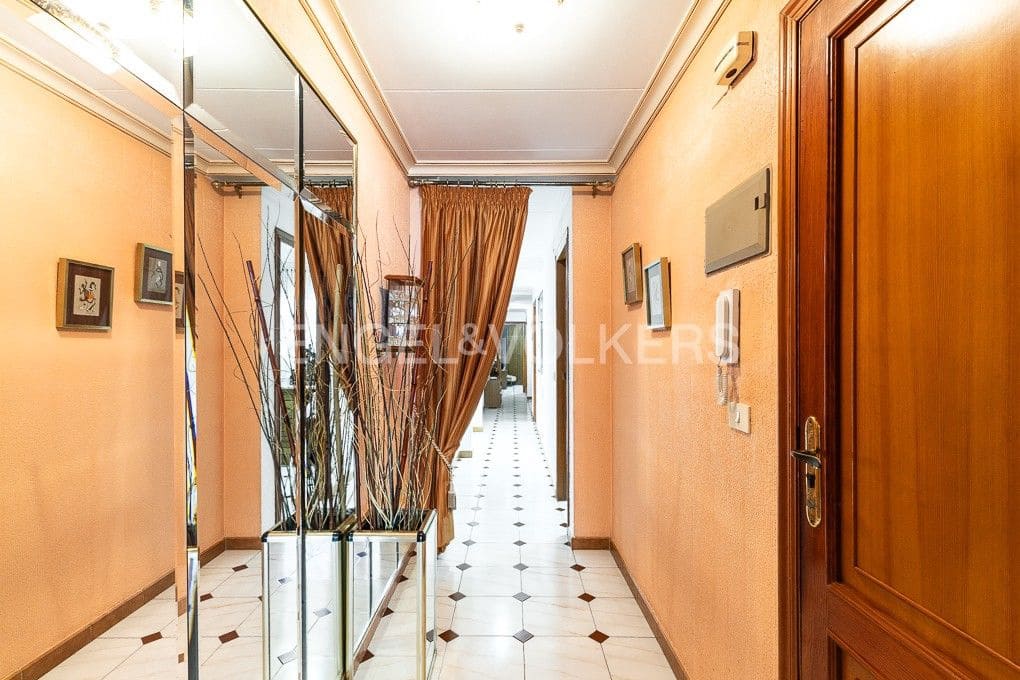 5 bedroom Townhouse for sale in Sueca with garage - € 310,000 (Ref: 9080443)