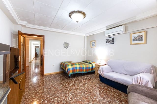 5 quarto Casa em Banda para venda em Sueca com garagem - 310 000 € (Ref: 9080443)