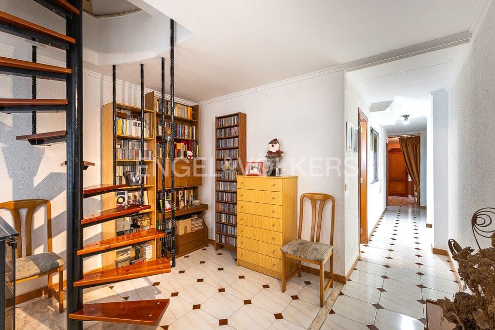 5 bedroom Townhouse for sale in Sueca with garage - € 310,000 (Ref: 9080443)