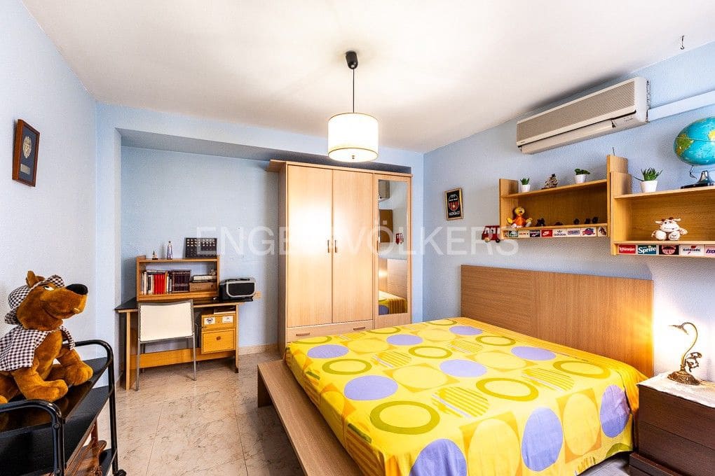 5 bedroom Townhouse for sale in Sueca with garage - € 310,000 (Ref: 9080443)