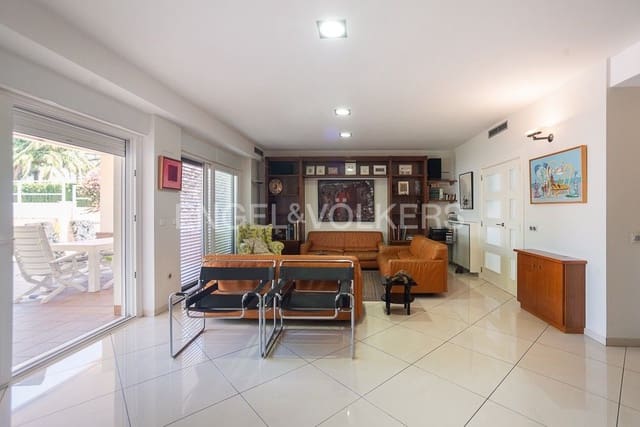 5 chambre Villa/Maison à vendre à Benicàssim avec piscine - 1 600 000 € (Ref: 9080444)