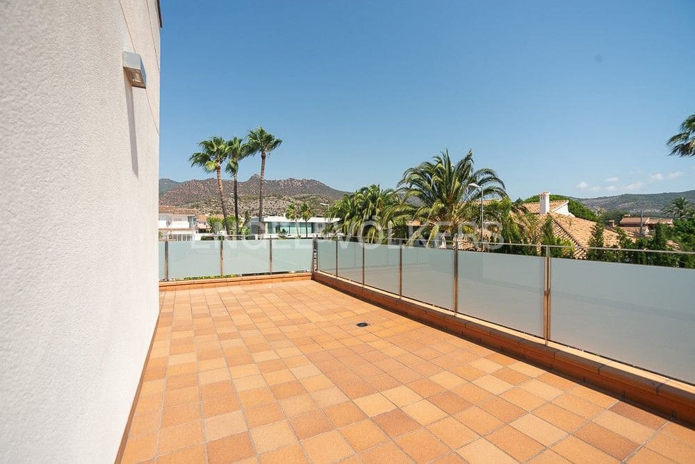 5 chambre Villa/Maison à vendre à Benicassim avec piscine - 1 600 000 € (Ref: 9080444)