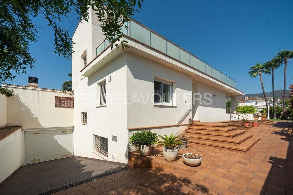 5 chambre Villa/Maison à vendre à Benicassim avec piscine - 1 600 000 € (Ref: 9080444)