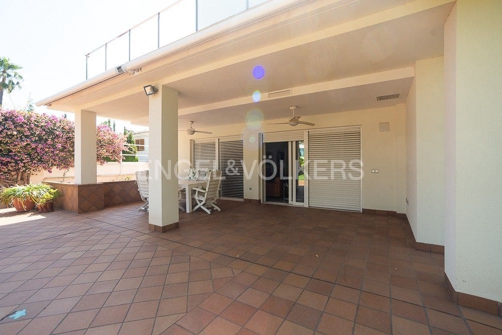 5 chambre Villa/Maison à vendre à Benicassim avec piscine - 1 600 000 € (Ref: 9080444)
