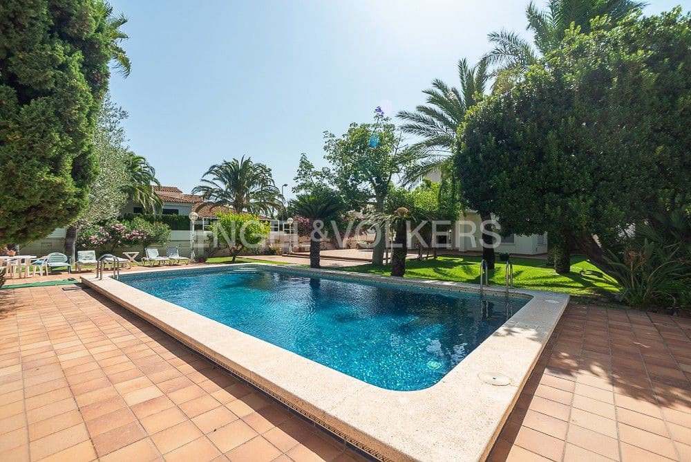 5 chambre Villa/Maison à vendre à Benicassim avec piscine - 1 600 000 € (Ref: 9080444)