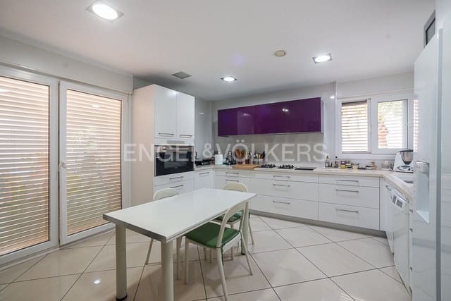 5 chambre Villa/Maison à vendre à Benicàssim avec piscine - 1 600 000 € (Ref: 9080444)