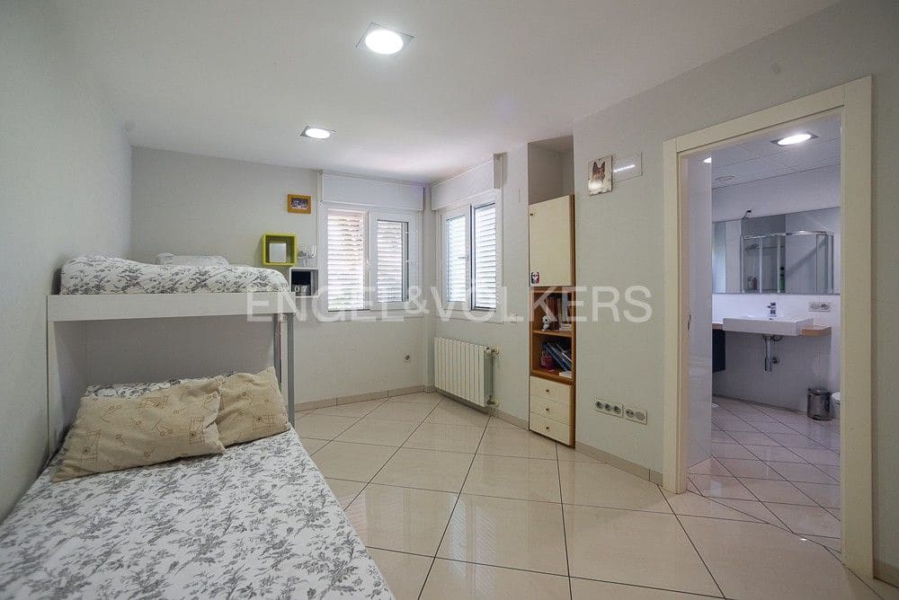 5 chambre Villa/Maison à vendre à Benicassim avec piscine - 1 600 000 € (Ref: 9080444)