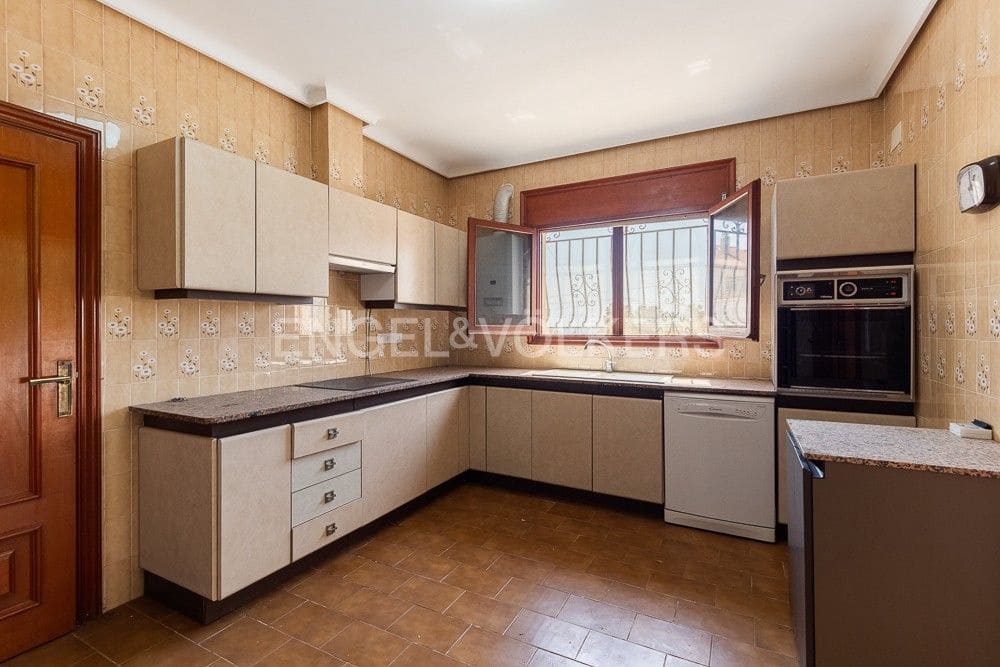 6 soverom Finca/Herregård til salgs i Vinaros med svømmebasseng garasje - € 1 300 000 (Ref: 9080446)