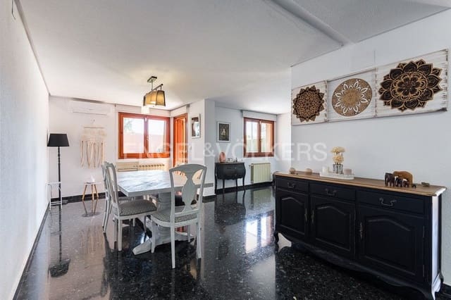 6 bedroom Villa for sale in La Cañada, Paterna with pool garage - € 1,290,000 (Ref: 9080448)