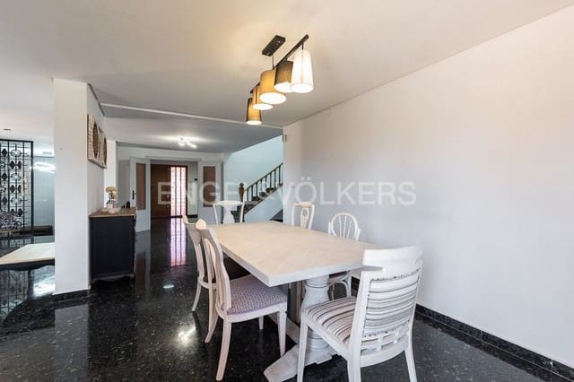6 bedroom Villa for sale in La Cañada, Paterna with pool garage - € 1,290,000 (Ref: 9080448)