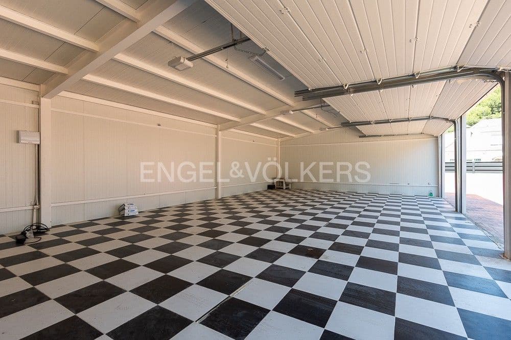 6 bedroom Villa for sale in Paterna with pool garage - € 1,290,000 (Ref: 9080448)