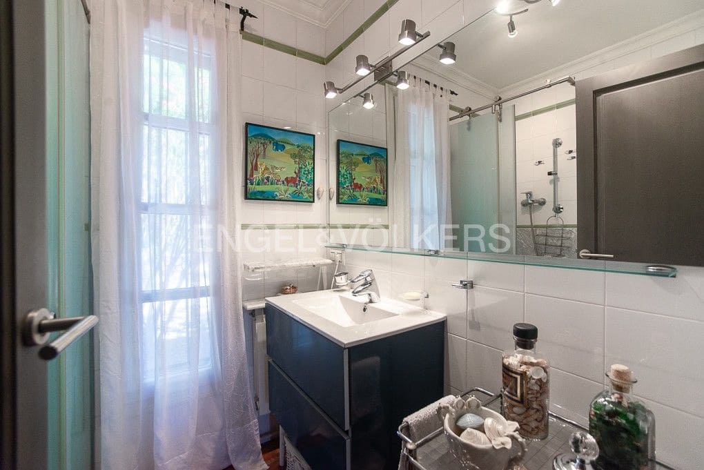4 bedroom Villa for sale in Calig with pool garage - € 550,000 (Ref: 9080451)