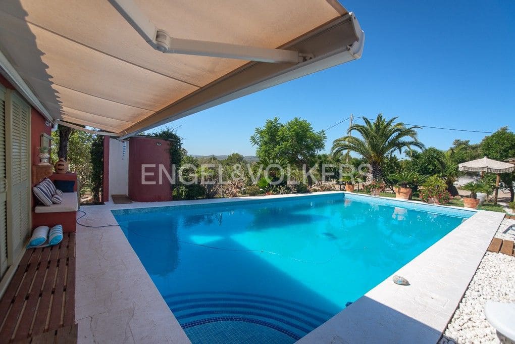 4 bedroom Villa for sale in Calig with pool garage - € 550,000 (Ref: 9080451)