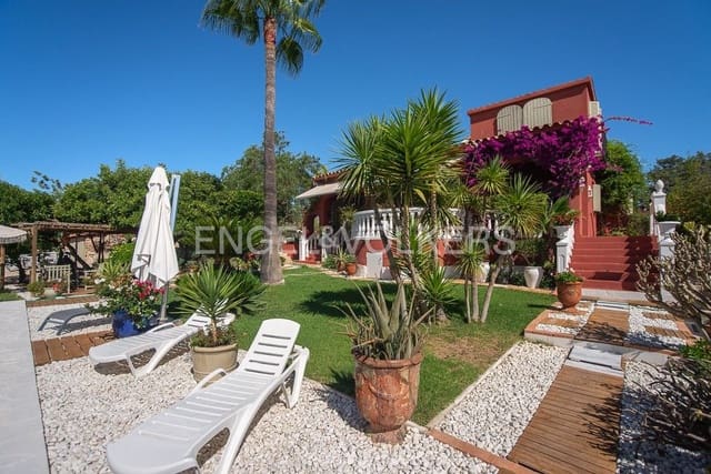4 bedroom Villa for sale in Càlig with pool garage - € 550,000 (Ref: 9080451)