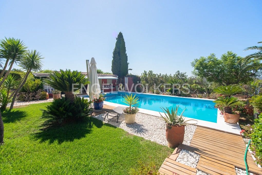 4 bedroom Villa for sale in Calig with pool garage - € 550,000 (Ref: 9080451)