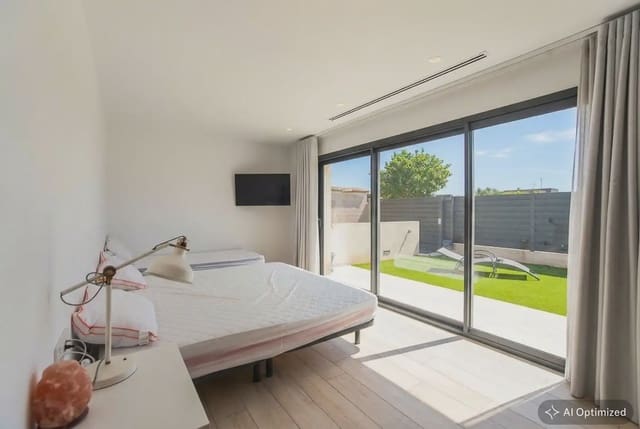 Huvila myytävänä paikassa Norte, Castelló de la Plana mukana 
autotalli - 875 000 € (Ref: 9080452)