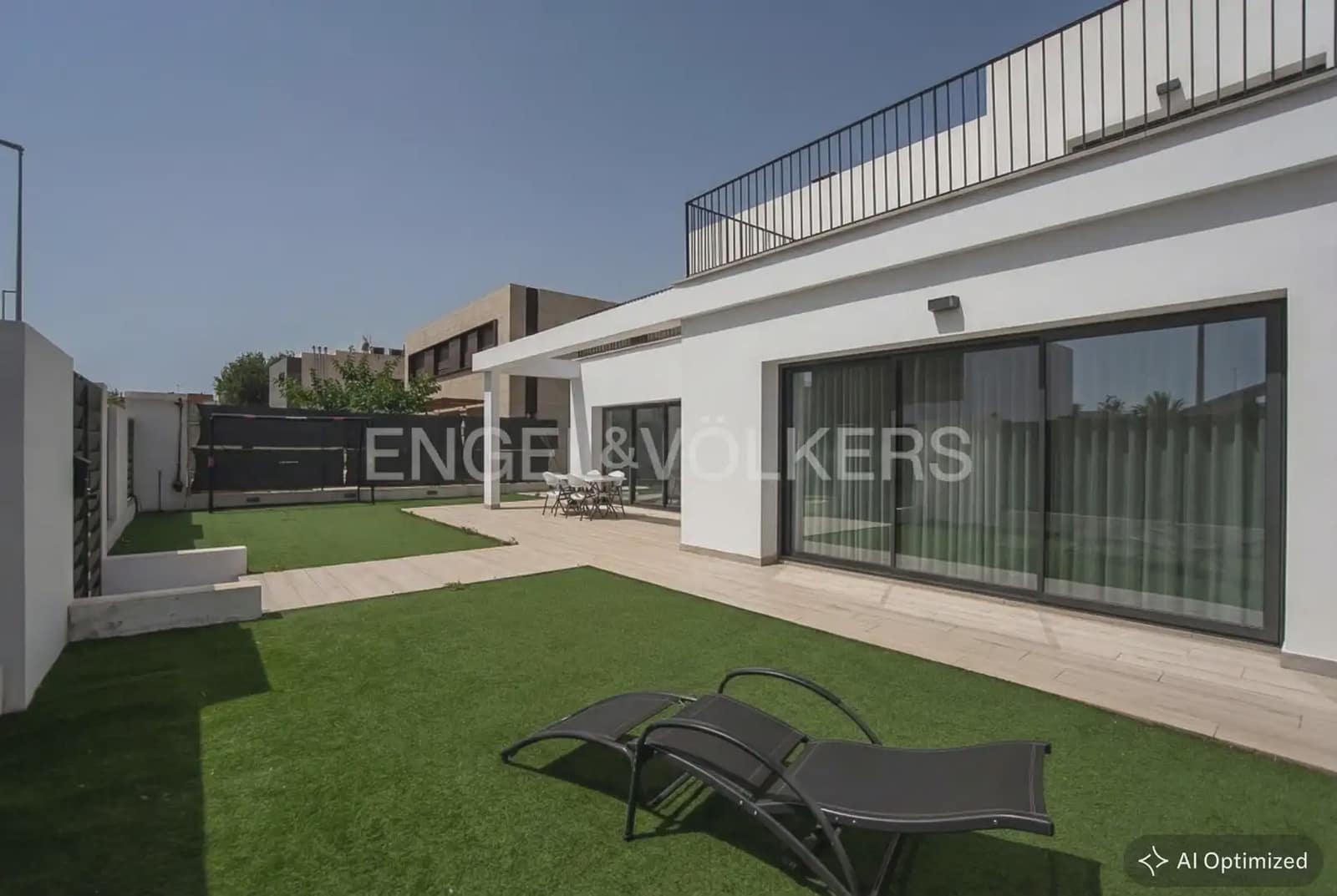 Villa for sale in Castello de la Plana with garage - € 875,000 (Ref: 9080452)