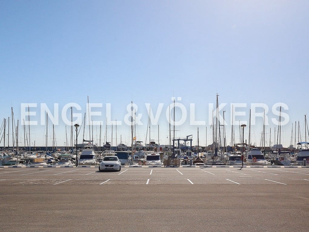 4 bedroom Apartment for sale in Canet d'En Berenguer with garage - € 150,000 (Ref: 9080453)