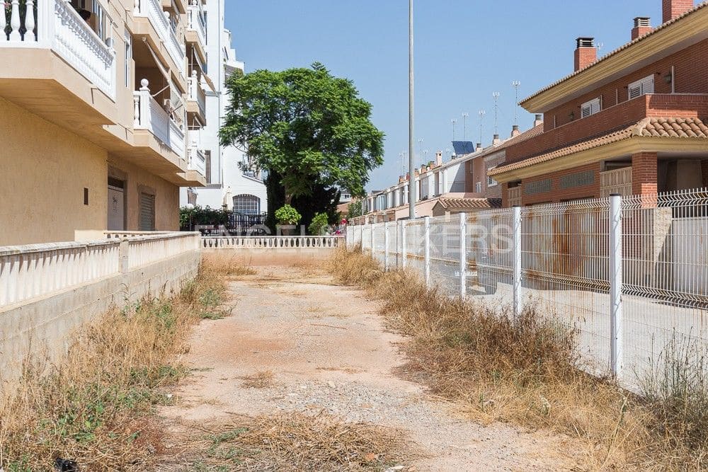 4 bedroom Apartment for sale in Canet d'En Berenguer with garage - € 150,000 (Ref: 9080453)