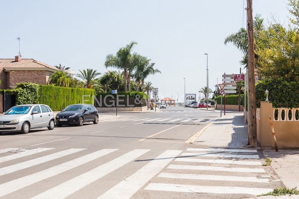 4 bedroom Apartment for sale in Canet d'En Berenguer with garage - € 150,000 (Ref: 9080453)