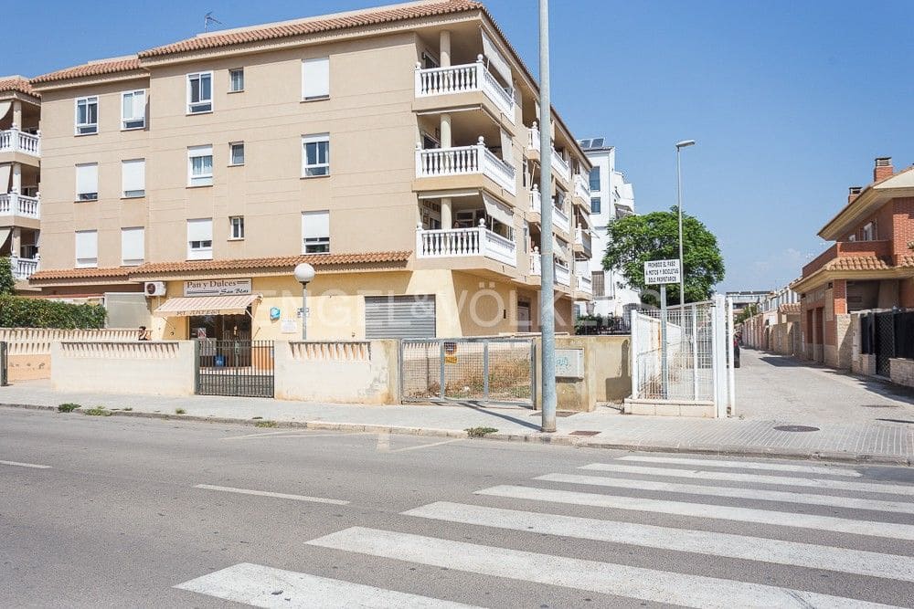 4 bedroom Apartment for sale in Canet d'En Berenguer with garage - € 150,000 (Ref: 9080453)