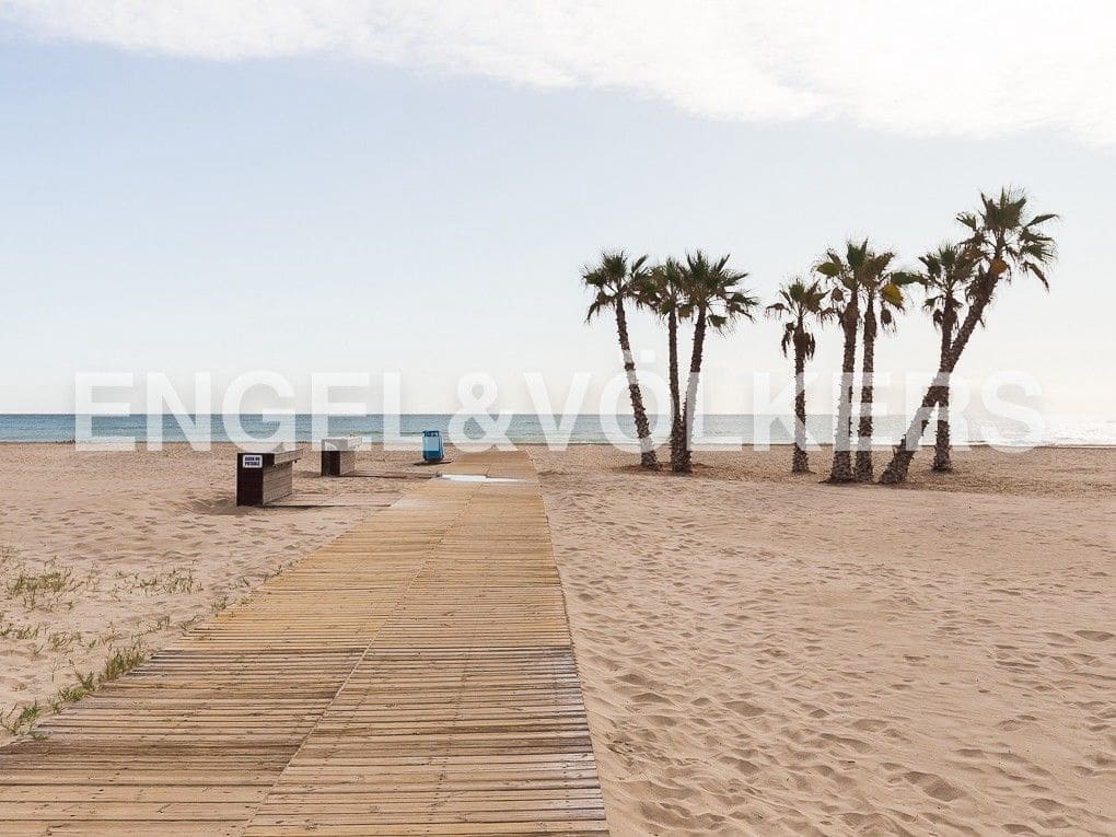 4 bedroom Apartment for sale in Canet d'En Berenguer with garage - € 150,000 (Ref: 9080453)