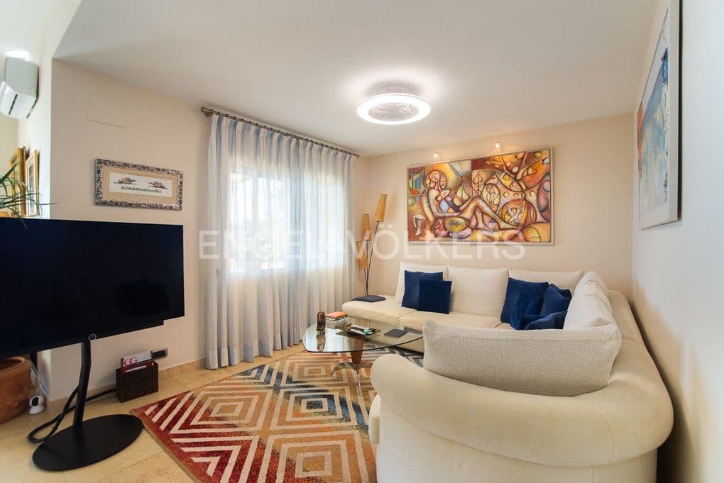 Chalet de 4 habitaciones en Oropesa  en venta con piscina - 850.000 € (Ref: 9080454)