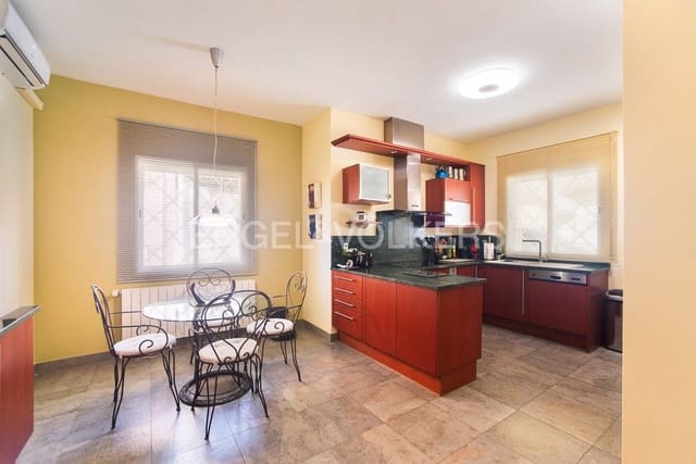 4 chambre Villa/Maison à vendre à Oropesa  avec piscine - 850 000 € (Ref: 9080454)