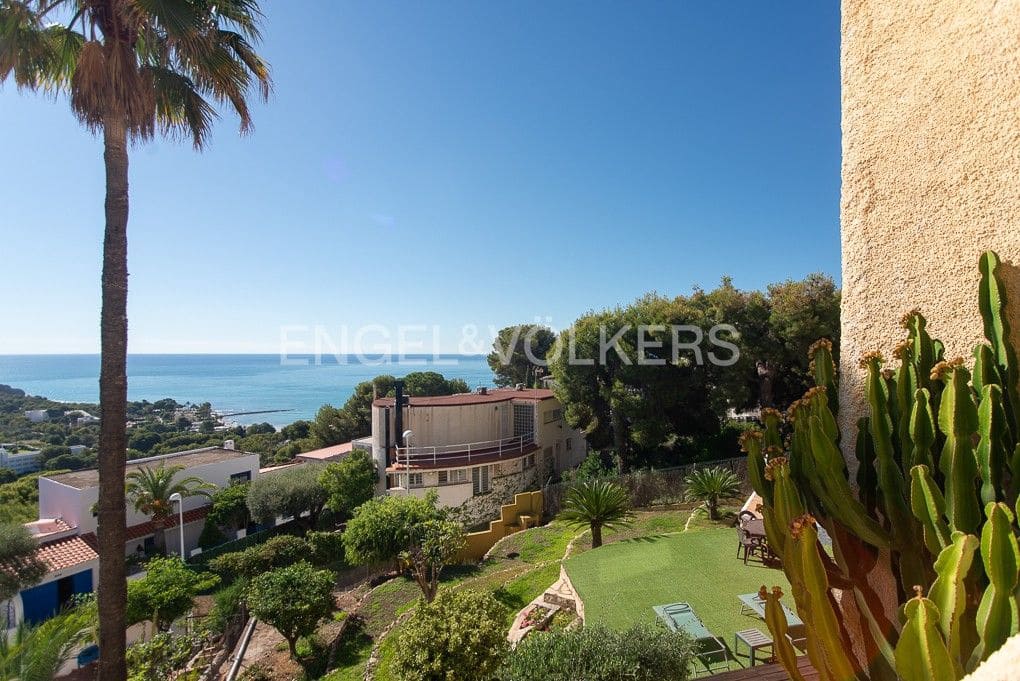 Chalet de 4 habitaciones en Oropesa  en venta con piscina - 850.000 € (Ref: 9080454)