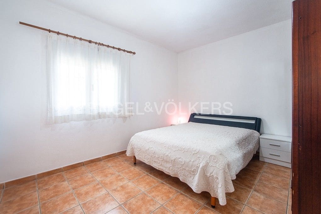 4 bedroom Villa for sale in Vinaros with pool garage - € 498,000 (Ref: 9080455)