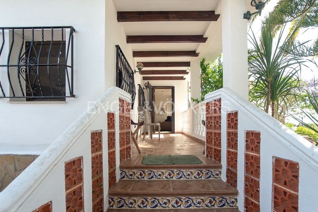 4 bedroom Villa for sale in Vinaros with pool garage - € 498,000 (Ref: 9080455)
