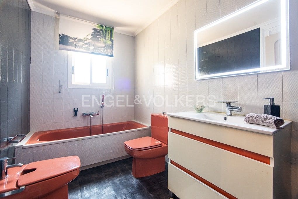 5 bedroom Villa for sale in Alcanar with pool garage - € 475,000 (Ref: 9080456)