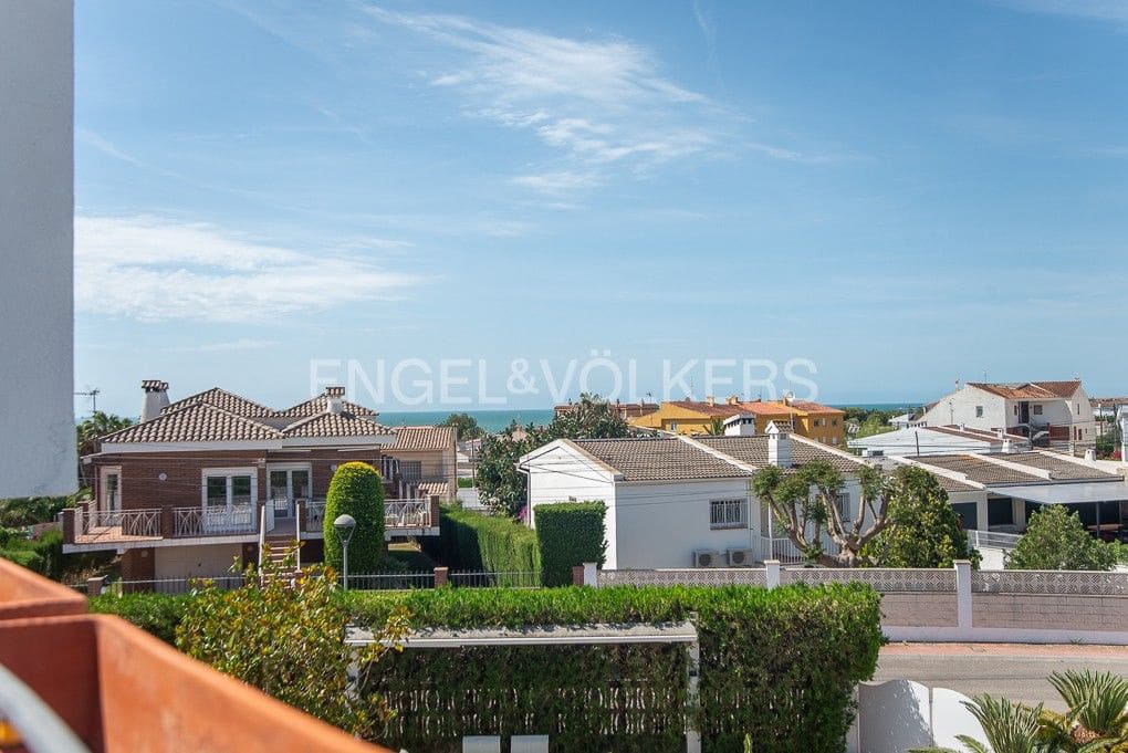 5 bedroom Villa for sale in Alcanar with pool garage - € 475,000 (Ref: 9080456)