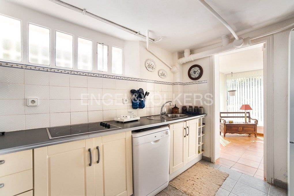 5 bedroom Villa for sale in Alcanar with pool garage - € 475,000 (Ref: 9080456)