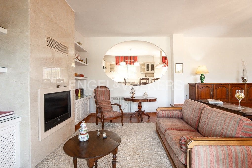 5 bedroom Villa for sale in Alcanar with pool garage - € 475,000 (Ref: 9080456)