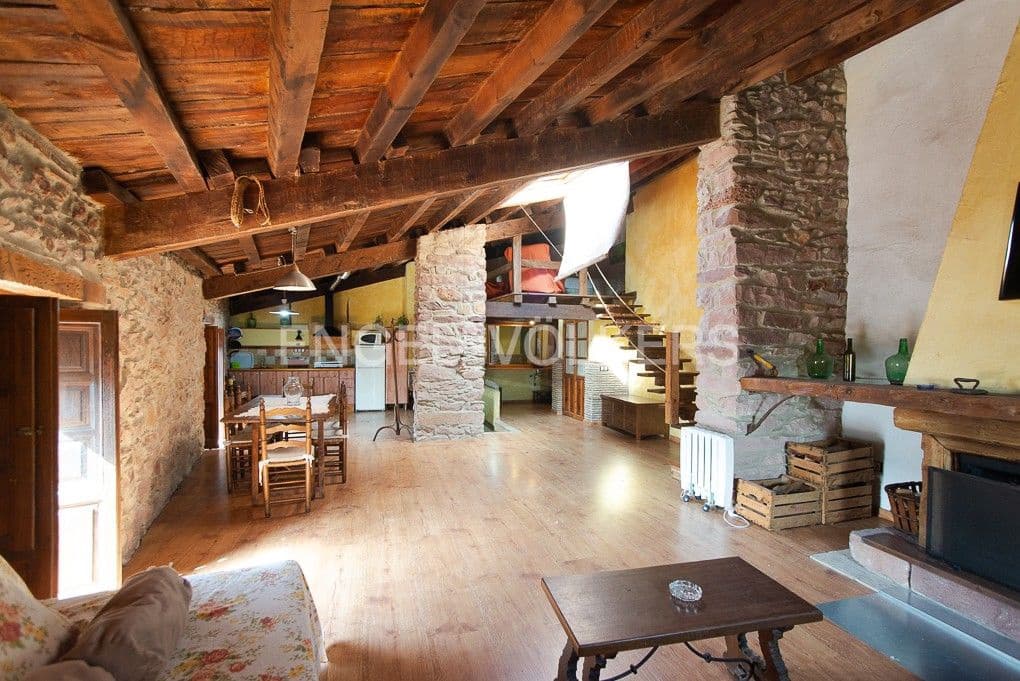 4 bedroom Townhouse for sale in Vilafames with garage - € 318,000 (Ref: 9080457)
